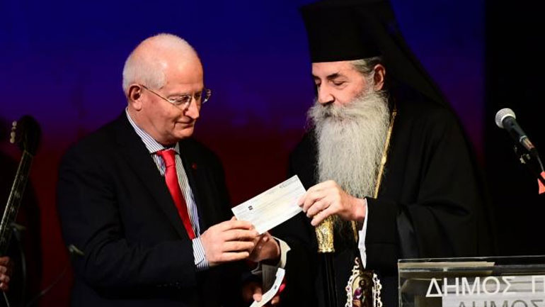 Στο πλευρό της Ιεράς Μητρόπολης Πειραιώς ο Ολυμπιακός